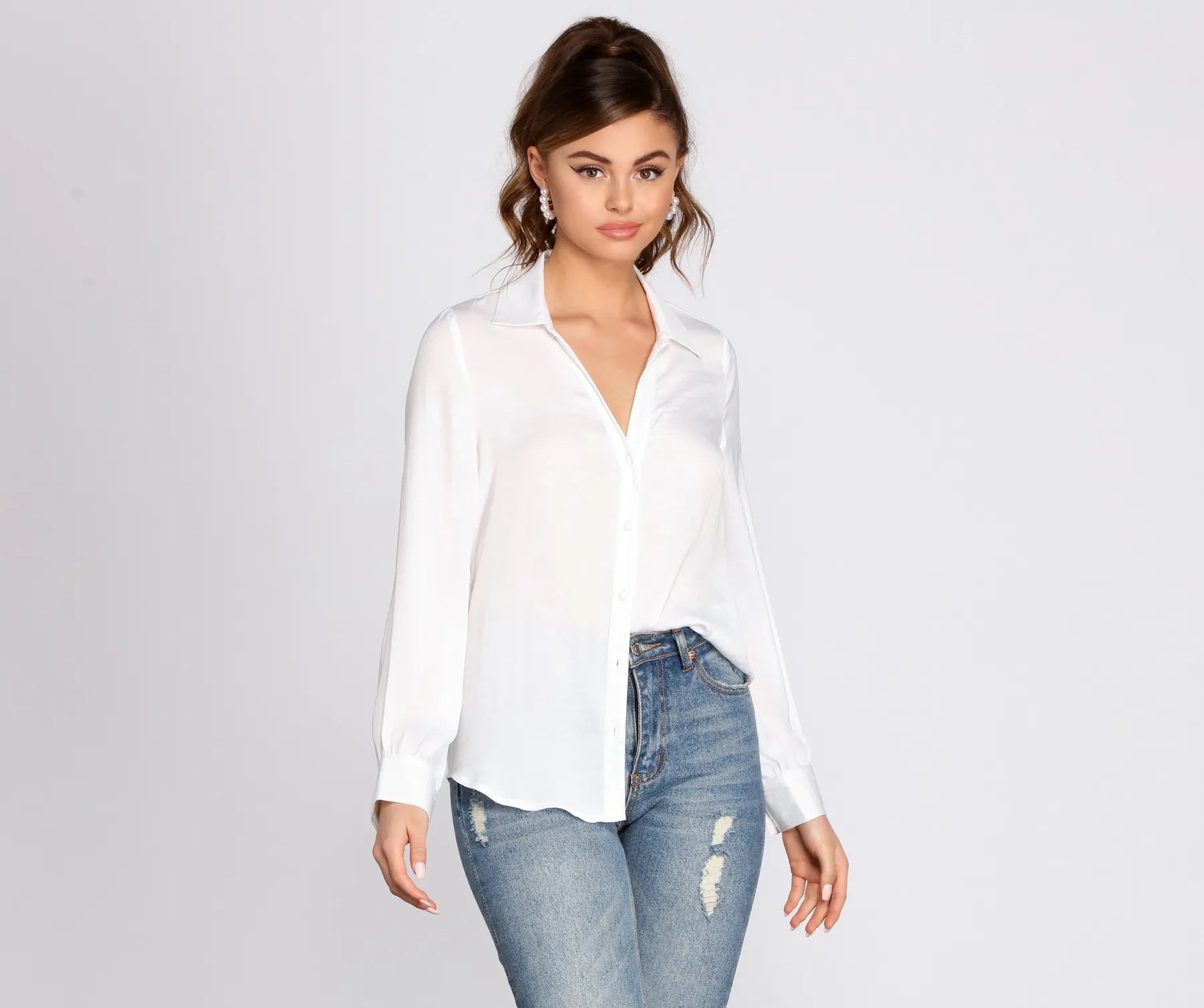 Minimalist Blouses for Simplicity -Classic Vibe Button Up Blouse