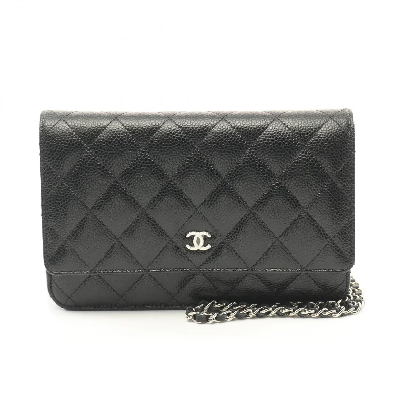 Handle bags with expandable sides for flexibility -Chanel Matelasse Shoulder Bag Black