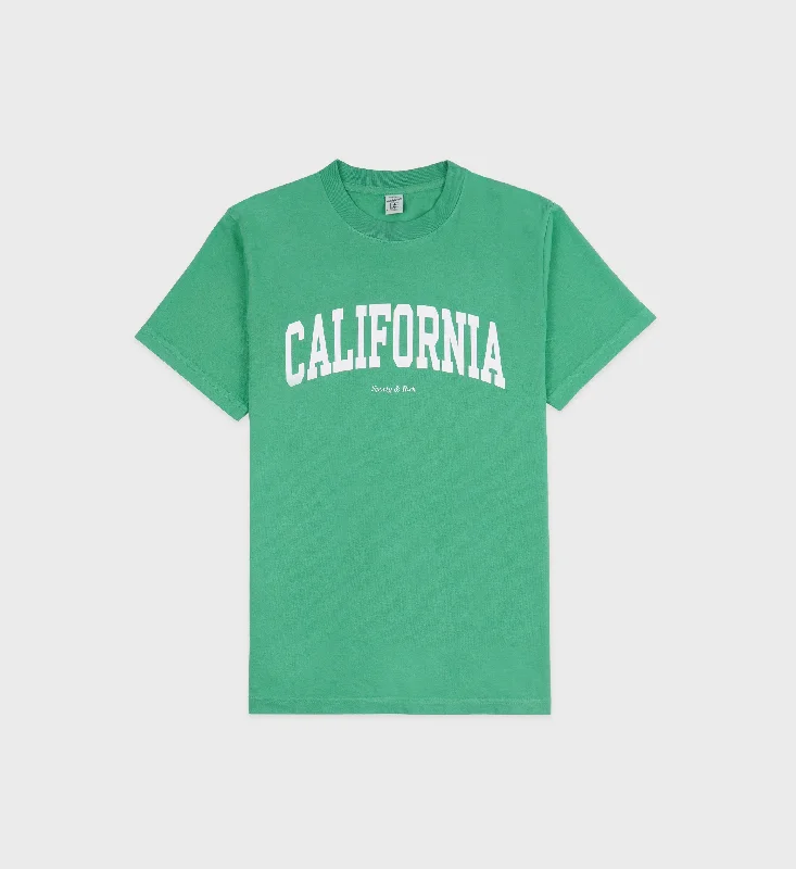 Beach Blouses for Vacation -California T-Shirt - Verde/White