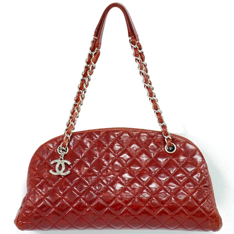 Handle bags with lightweight fabric for ease -Chanel Mademoiselle  Leather Shopper Bag (Pre-Owned)