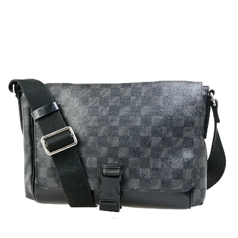 Handle bags with lightweight nylon for ease -Louis Vuitton Messenger  Canvas Shoulder Bag (Pre-Owned)