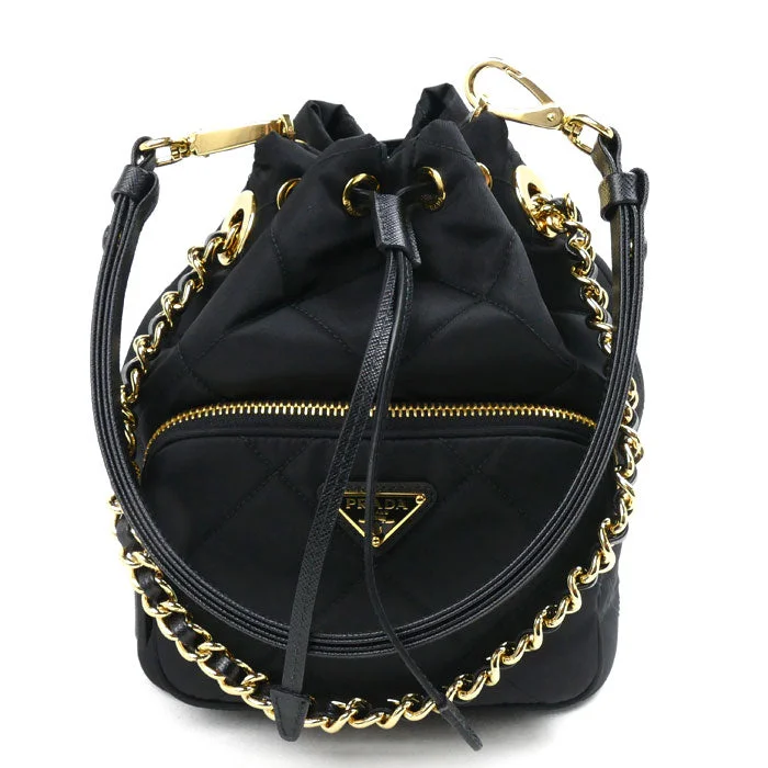 Handle bags with vintage clasps for nostalgia -Prada Re-Edition 1995 Nylon Chain Shoulder Bag