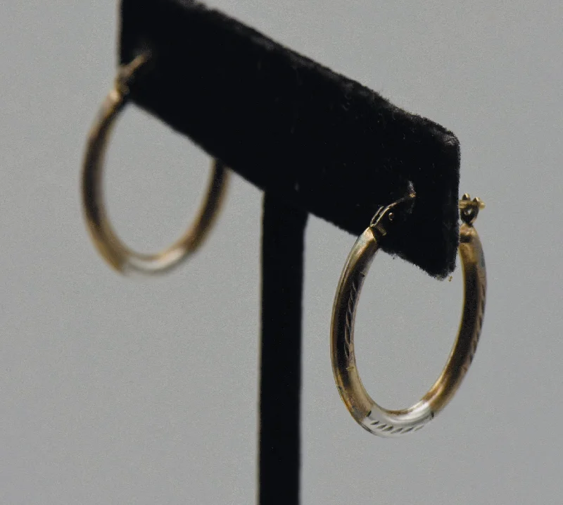 Best hoop earrings with snake chain details for a sleek and modern touch-Vintage Sterling Silver and Gold Filled Two Tone Oval Hoop Earrings