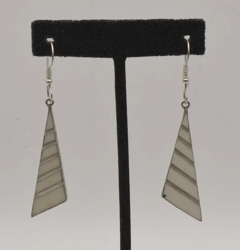 Hoop earrings with textured gold for a refined and sophisticated aesthetic-Vintage Silver Tone Metal Enameled Triangle Dangle Earrings